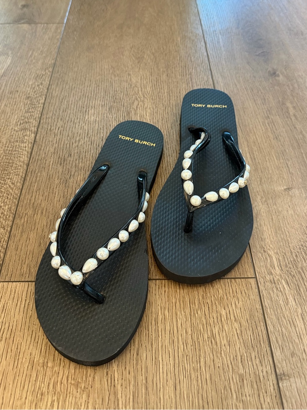 Sandal-style flip-flops with decorative beads
